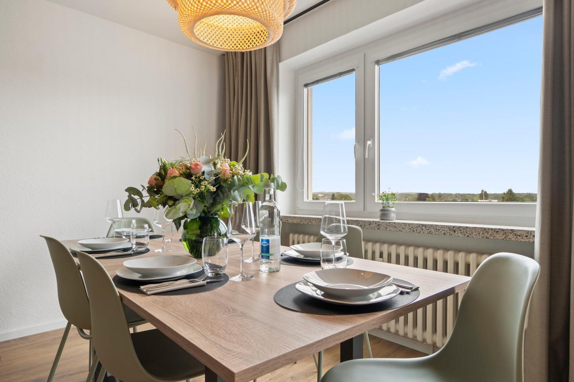 *Top* Moderne Wohnung - Naehe Koeln: Dom, Messe, Flughafen, Lanxess-Arena Bergisch Gladbach Eksteriør bilde